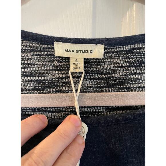 Max Studio size Small Bell Sleeve Short Shift Dress - Picture 3 of 14